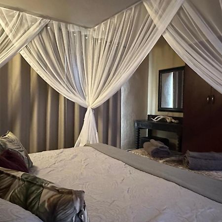 The Bush Hut Villa Hoedspruit Esterno foto